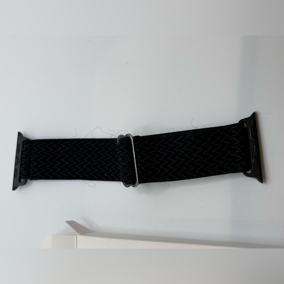 Smart watch bands - set of 4 - stretch bands - comfy - adjustable - one size - Picture 4 of 8